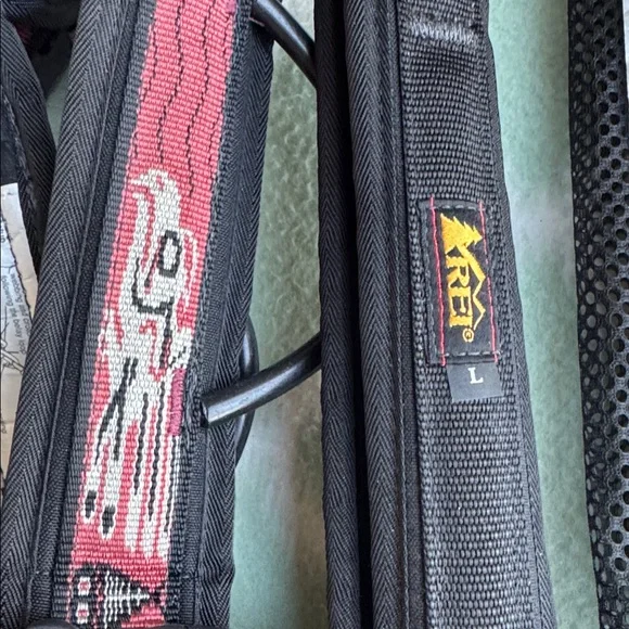 REI Sentinel Men's Harness - large - Picture 2 of 5